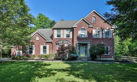697 Kennecot Dr, Cincinnati, OH 45244 photo 2