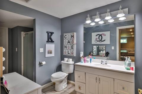 697 Kennecot Dr, Cincinnati, OH 45244 photo 36