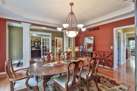 697 Kennecot Dr, Cincinnati, OH 45244 photo 14
