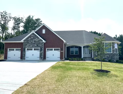 7326 Nickey Ct, Hamilton, OH 45011