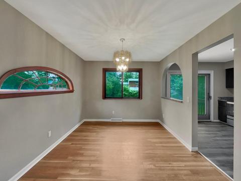 49 Hayden Dr, Greenhills, OH 45218 photo 12