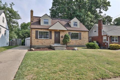 7900 Greenbriar Ln, Madeira, OH 45243