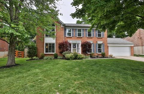 8368 Crosspointe Dr, Cincinnati, OH 45255
