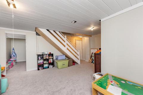 6604 Elderberry Ct, Hamilton Township, OH 45039 photo 22
