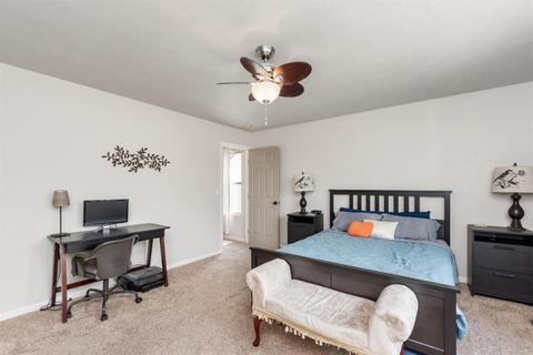 6604 Elderberry Ct, Hamilton Township, OH 45039 photo 13