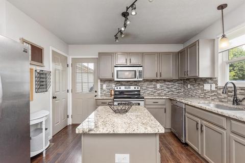 6604 Elderberry Ct, Hamilton Township, OH 45039 photo 9