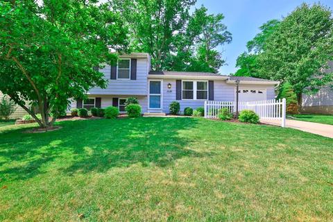 808 Laverty Ln, Anderson Twp, OH 45230