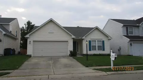 324 Princeton Dr, Trenton, OH 45067
