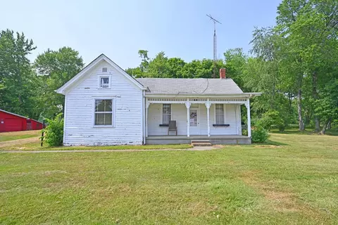 10694 St Rt 28, Blanchester, OH 45107