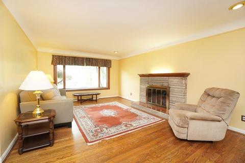 9414 Candy Ln, Cincinnati, OH 45231 photo 4