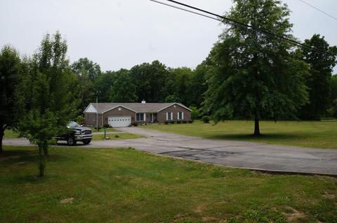 2180 Dean Rd, Bethel, OH 45106
