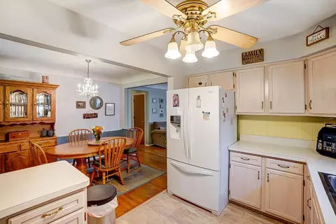 6693 Charann Ln, Cincinnati, OH 45224 photo 12
