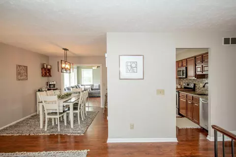 1069 Saddleback Dr, Batavia, OH 45103 photo 6