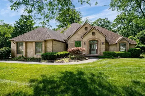 8565 Eagleridge Dr, West Chester, OH 45069