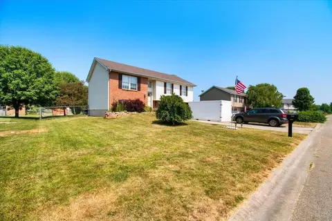 304 Michele Dr, Mount Orab, OH 45154