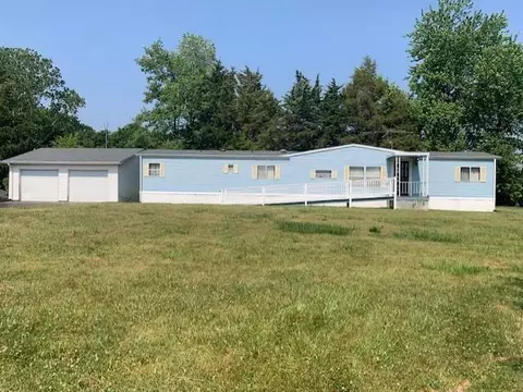 5140 Brookville Pike, West College Corner, IN 47003
