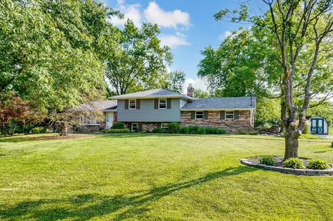 6908 Jerry Dr, West Chester, OH 45069