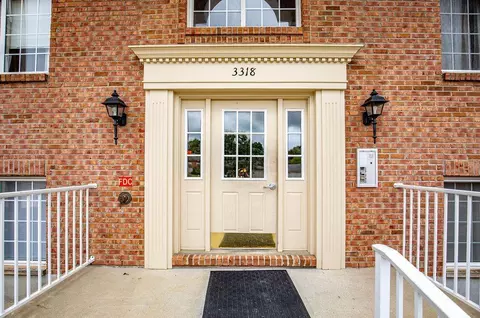 3318 Emerald Lks #3B, Cincinnati, OH 45211