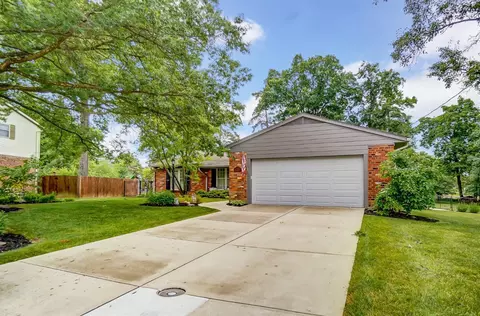 763 Viewcrest Ct, Cincinnati, OH 45231 photo 2