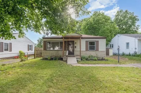 329 Sunset, South Lebanon, OH 45065