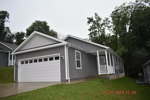 117 Springlake Ave, Hillsboro, OH 45133
