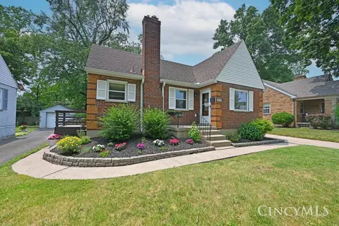 7153 Silver Crest Dr, Cincinnati, OH 45236 photo 2