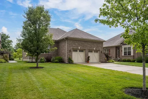 5885 Falling Brook Dr, Mason, OH 45040