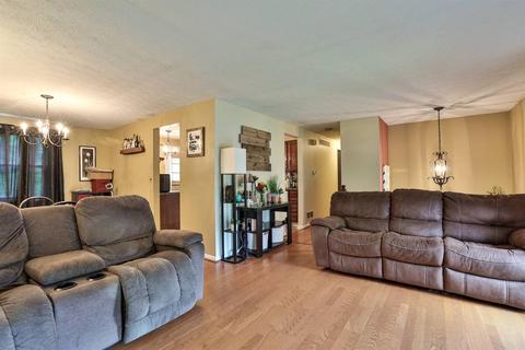5461 Edger Dr, Cincinnati, OH 45239 photo 6
