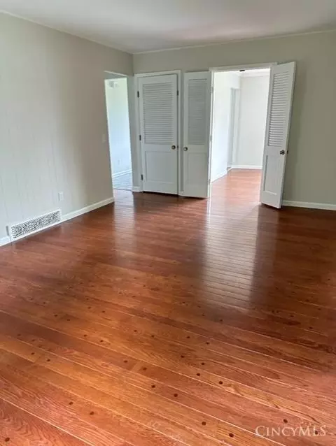 1934 Fullerton Dr, Cincinnati, OH 45240 photo 14
