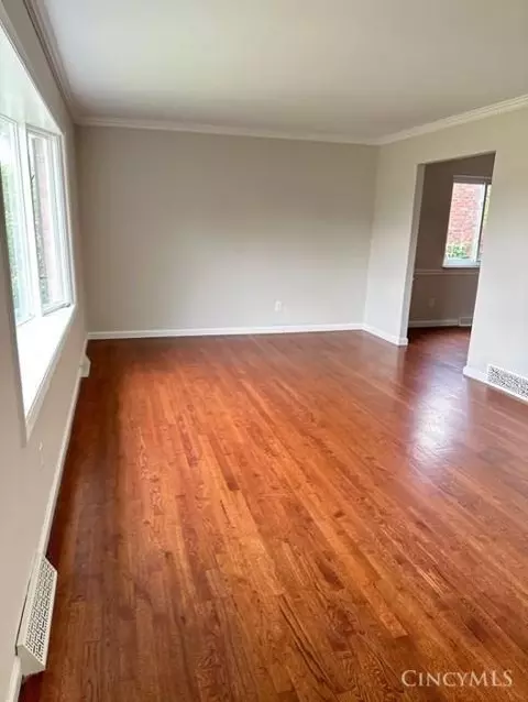 1934 Fullerton Dr, Cincinnati, OH 45240 photo 2