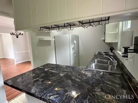 1934 Fullerton Dr, Cincinnati, OH 45240 photo 6