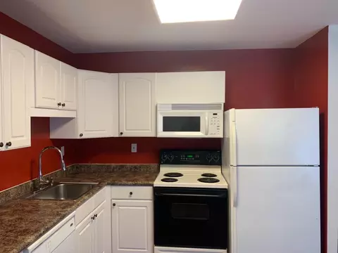 10879 Pippin Rd, Cincinnati, OH 45231 photo 9