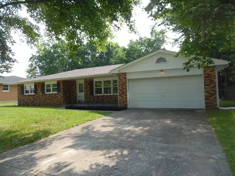 614 Clara Dr, Trenton, OH 45067