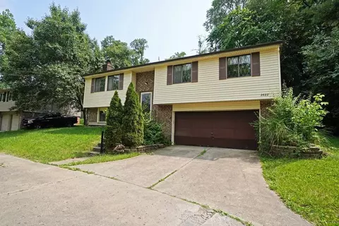 2622 Hunt Rd, Reading, OH 45236 photo 3