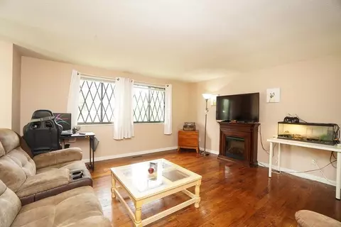 2622 Hunt Rd, Reading, OH 45236 photo 6