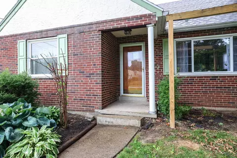 2395 Springdale Rd, Cincinnati, OH 45231 photo 3