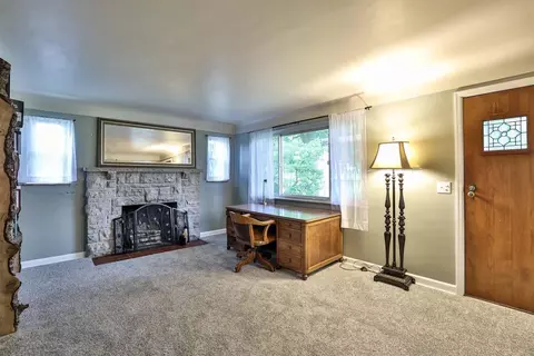 2395 Springdale Rd, Cincinnati, OH 45231 photo 4