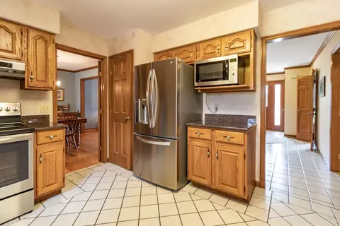 4955 Cinnamon Cir, Cincinnati, OH 45244 photo 11