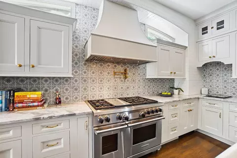1949 Madison Rd, Cincinnati, OH 45206 photo 6