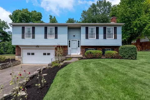 3278 Braewood Dr, Evendale, OH 45241