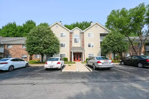 820 Carrington Pl #208, Loveland, OH 45140