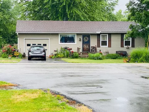 441 Howard St, Sabina, OH 45169