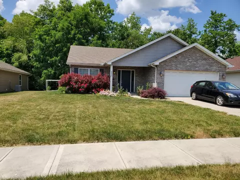 2036 Jackson Ln, Middletown, OH 45044
