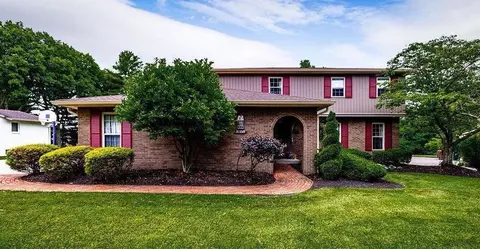 5359 Quailwood Ct, Cincinnati, OH 45238