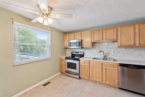 686 Deerfield Dr, Harrison, OH 45030 photo 10