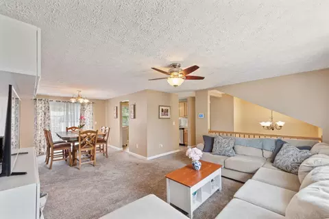 686 Deerfield Dr, Harrison, OH 45030 photo 5