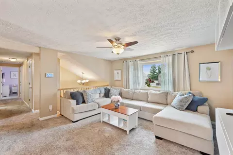 686 Deerfield Dr, Harrison, OH 45030 photo 4