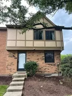 467 Dartmouth Cir, Cincinnati, OH 45244