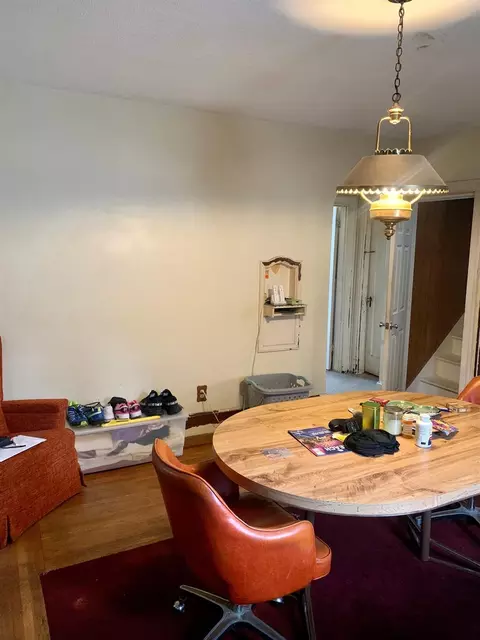 3826 Ebenezer Rd, Cincinnati, OH 45248 photo 4