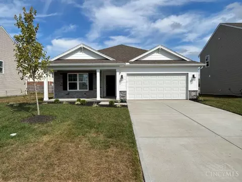 412 Oak Ave, Trenton, OH 45067